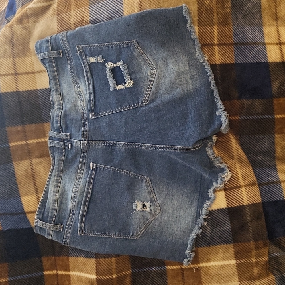 Stretchy Denim Shorts XXL by Surprise Jeans
